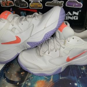 Nike Court lite 2 great used condition sz 6